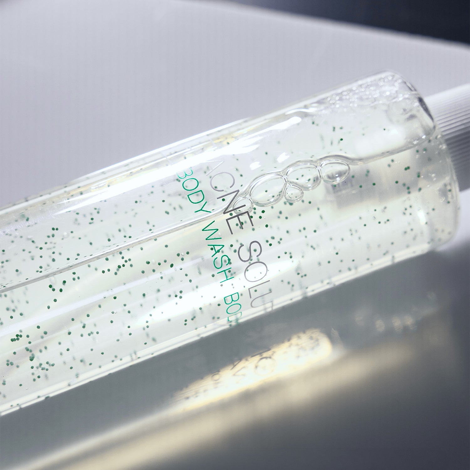 AMELLE BODY WASH
